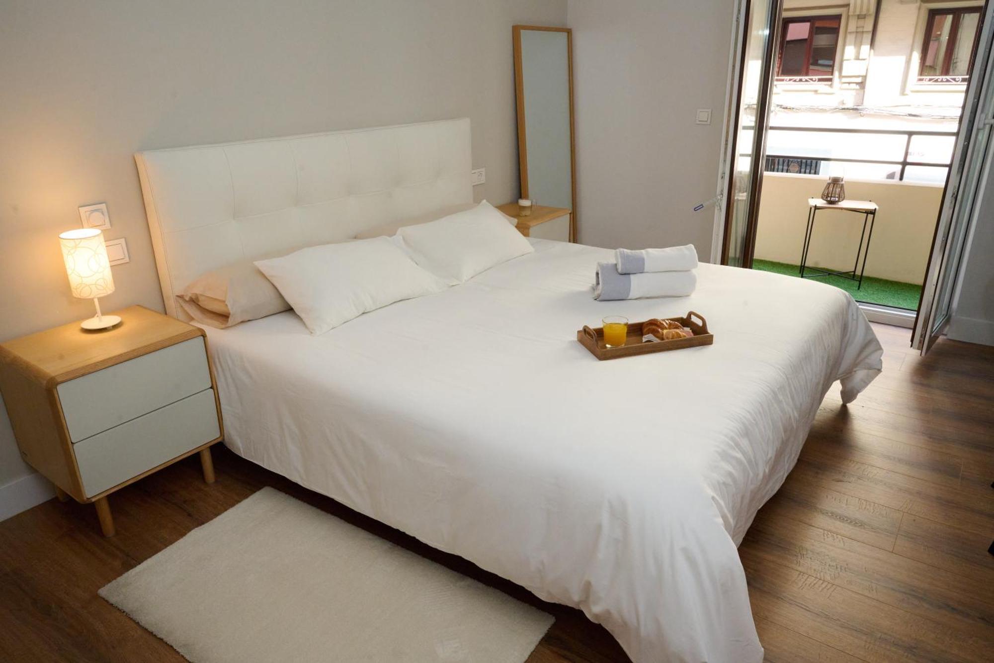 Apartamento Nuevo Lujoso Suites Centro Bilbao Wifi ,Parking Gratis المظهر الخارجي الصورة